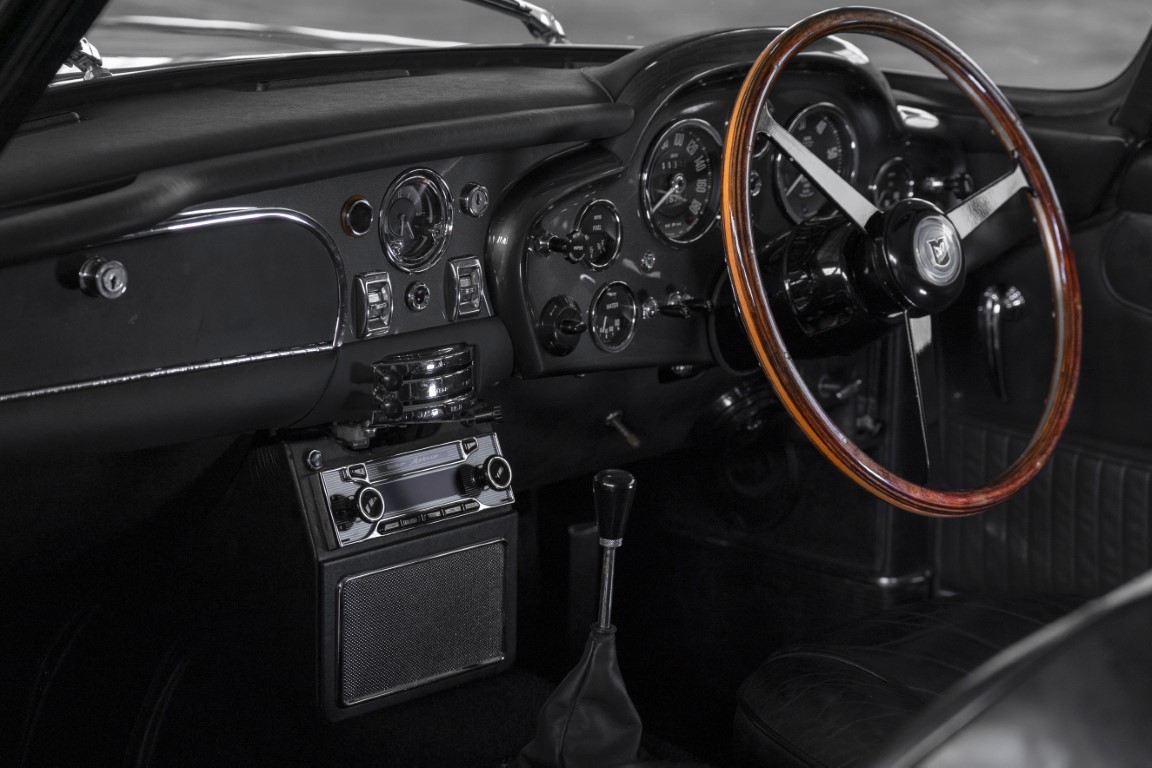 Aston Martin DB5 Vantage (Manual)